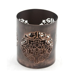 Soporte de Metal de hierro redondo de calidad superior, nuevo diseño, tarro de vela de Color bronce para decoración de sala de estar hecho a mano - Product Image 1