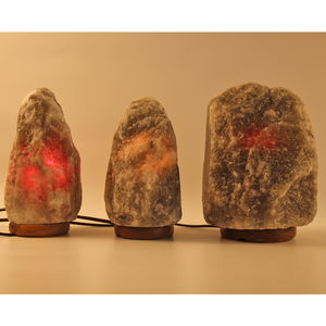Lámpara de sal gris del Himalaya 2025, roca mineral artesanal Premium de alta calidad con Base de madera tallada, lámpara de sal de forma Natural - Product Image 3