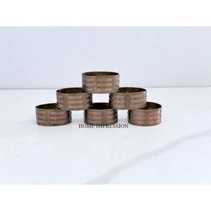 Anneaux de serviette personnalisés écologiques modernes en gros pour les cadeaux de mariage, la décoration de restaurant, utilisation de table en métal de luxe, logo personnalisé - Product Image 5