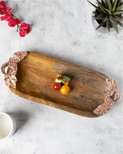 Petit plateau ovale en bois naturel avec poignée en feuille, plateau de service, collations et fruits - Product Image 1