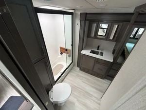 VENDEDOR VERIFICADO: Caravana Usada Grand Design Solitude 280RK 2022 en Venta - Product Image 3