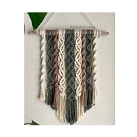 Motif complexe macramé tenture murale exquise bohème capteur de rêves Art déco Portrait Design symétrie gracieuse pour anniversaire