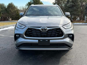 Envío Gratuito, Nuevo para Platinum AWD, SUV de Alto Rendimiento, Transmisión Automática, Interior Oscuro, Cámara Trasera, Euro VI - Product Image 2