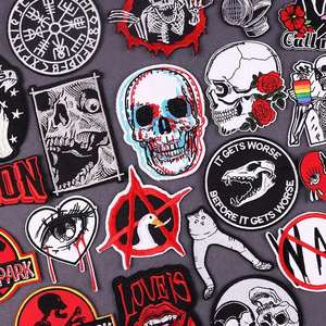 Parche Bordado de Chenilla Termoadhesivo con Diseño de Dibujos Animados Personalizado de la Mejor Calidad, Cuentas de Corazón, Color Personalizado para Ropa, Sombreros, Pakistán - Product Image 1