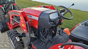 Tracteur agricole multifonction Massey Ferguson 2E.50 70-200 CV à roues/chenilles 2025 - Product Image 3