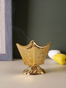 Brûleur d'encens rond en laiton pour bâtonnets d'encens longs, offrant une base stable et un contrôle fiable de la fumée pour une utilisation en intérieur - Product Image 5