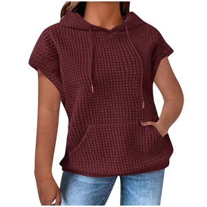 Sweat à capuche sans manches pour femmes de qualité supérieure personnalisé ajustement parfait pour les occasions décontractées ODM approvisionnement d'hiver vêtements courts - Product Image 1