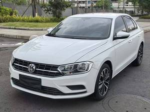 Pronta Consegna: Auto Usata Bora 1.5L Automatica Edizione Premium 2021, 50000 km, Vernice Originale, Veicolo a Basso Consumo - Product Image 1