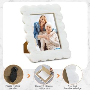 Impermeable hecho a mano de alta calidad para marco de fotos de mármol Diseño de rayas beige Mejora la instalación de mesa - Product Image 4