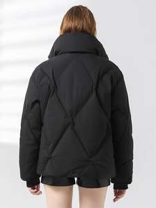 Chaqueta Acolchada de Cuero para Mujer, Personalizada, Colores Sólidos, Teñida, Ecológica, Transpirable, Resistente al Viento, Otoño Invierno 2023 - Product Image 2