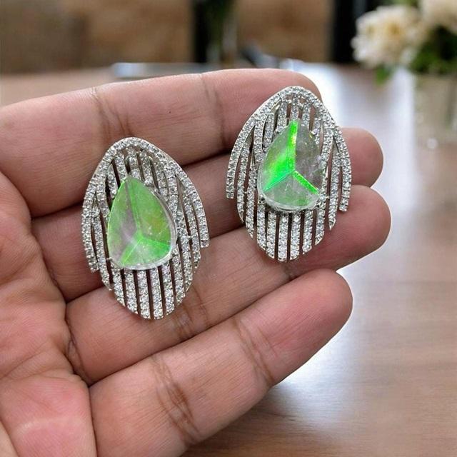 ทะเลสีเขียว