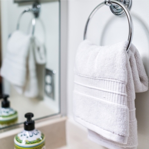 ผ้าขนหนูอาบน้ำสีเขียวราคาไม่แพงผ้าขนหนูอาบน้ำเป็นมิตรต่อสิ่งแวดล้อมพร้อมโลโก้ออกแบบเองสำหรับขายส่งในอินเดีย - Product Image 6