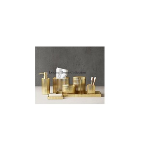 Ensemble de salle de bain couleur or Ensemble de douche design Accessoires de toilette Fournitures au prix de gros du fabricant et fournisseur indien - Product Image 1
