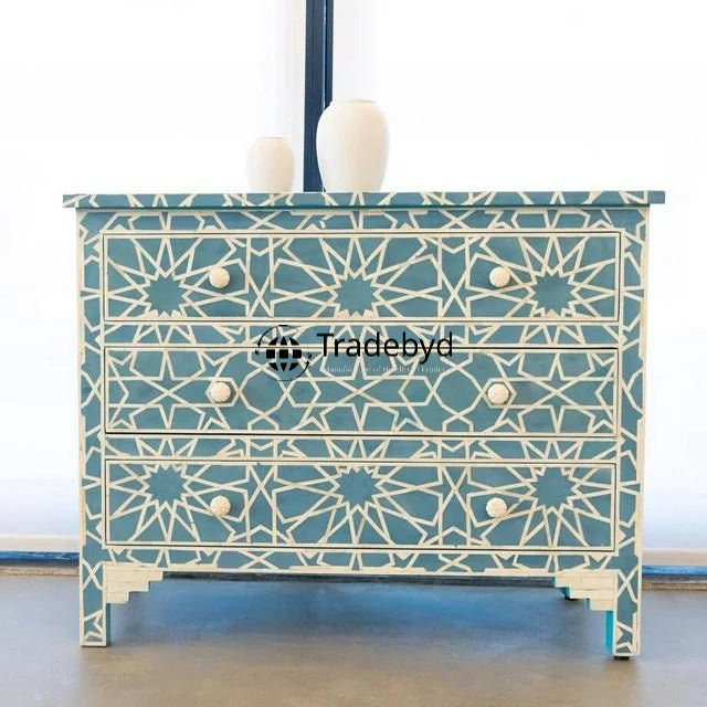 Available in different Colors