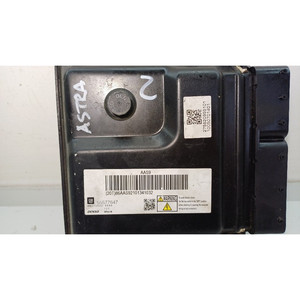 MOTEUR CENTRALINE OPEL Astra J 55577647/MB275800-8884 A17DTJ diesel 1686 (09>) - Product Image 2