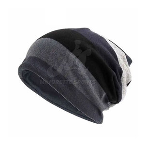 Bonnets en tricot doux conçus pour la chaleur, le confort et un style de vie décontracté en plein air par temps froid, en vente - Product Image 4
