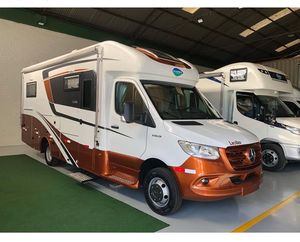 Autocaravana de Lujo Personalizada Sprinter 3500, Moderna, 4x4, Plegable para 4 Personas, Precio Accesible - Product Image 6