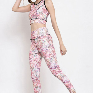 Gym de haute qualité vente directe d'usine femmes Sublimation Yoga ensemble vêtements de sport sans couture femmes Sublimation Yoga ensemble pour la vente en ligne - Product Image 3