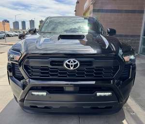 Investissement intelligent 2024 Toyota Tacoma TRD Sport Double Cab RWD - Product Image 1