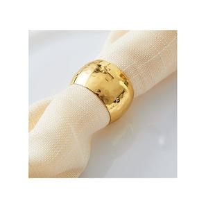 Anneau de serviette en métal décoratif, finition dorée, en stock, personnalisable, forme de fleur, design moderne et luxueux, parfait pour la table à manger, mariage - Product Image 1