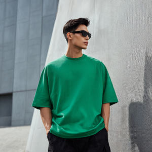 เสื้อยืดโอเวอร์ไซส์ผู้ชาย ผ้าฝ้าย 100% พิมพ์ลาย OEM ทรงหลวม คอทรงกลม แขนเสื้อแบบดรอปโชว์เดอร์ ระบายอากาศ แห้งเร็ว เหมาะสำหรับฤดูร้อน - Product Image 5