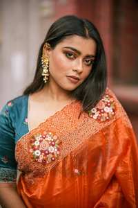 SAREES TISSUS Saris en soie Crush Paper Premium avec broderie multi-fils avec séquence - Product Image 6