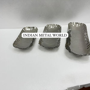 Plateau de service créatif en métal en acier inoxydable Plateau à chocolat pour la maison Hôtel et restaurant Utilisation Bol à chocolat décoratif élégant - Product Image 1