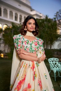 Vêtements de fête de style traditionnel de la meilleure qualité Lehenga Choli avec Cancan et toile entièrement cousue et zippée - Product Image 3
