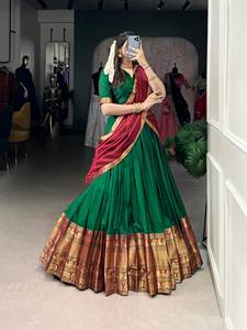 Estilo tradicional damas de honor Lehenga Choli hermosa tela de seda pura Chanderi con Zari tejido borde trabajo boda desgaste - Product Image 2