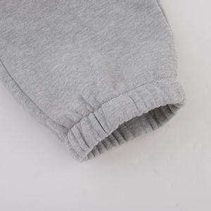 กางเกงวอร์มผ้าฟลีซระบายอากาศได้ดีน้ำหนักเบา100เปอร์เซ็นต์สำหรับผู้ชายกางเกงเลานจ์ลำลองแบบเรียบง่ายออกแบบได้ตามที่ต้องการ - Product Image 5