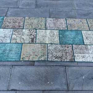 Alfombra Turca de 2.9x7.5 pies, Alfombra Vintage, Alfombra con Estampado Animal Azul - Product Image 3