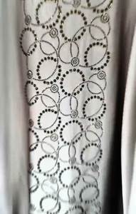 Vêtements musulmans traditionnels islamiques élégants et modestes pour femmes Abaya de mariée luxueuse de qualité supérieure style Dubaï-Accessoire inclus - Product Image 3