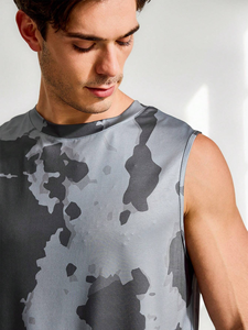 Débardeurs Muscle Fit sans manches 100% coton avec logo personnalisé pour hommes, débardeur imprimé par sublimation, sans manches, pour l'entraînement, prix d'usine - Product Image 5