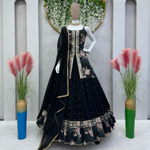 Hermoso Top De Fiesta Lehenga Con Dupatta - Product Image 1