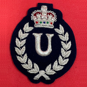 Badges brodés à la main par célèbre sergé tissu adhésif Merrow bordure avec strass et perles décoration pour la couture - Product Image 1