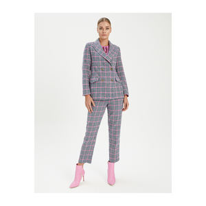 เสื้อแจ็คเก็ตผ้าสักหลาดลายตารางหมากรุกสำหรับผู้หญิง BGN รุ่น W24J146 - Product Image 1