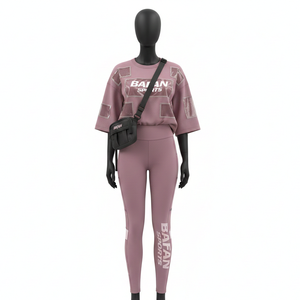 Conjunto Deportivo Personalizado con Logotipo, Leggings de Nailon y Spandex de 250 g/m², Camiseta Holgada, Diseño con Parches Reflectantes - Product Image 1