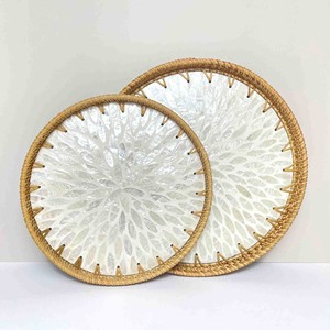 Plateau vadrouille en osier pour décoration intérieure table basse plateaux en rotin nacre plateau de service tissé - Product Image 1