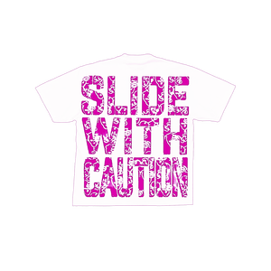 Camiseta Blanca de Jersey con Mensaje de Precaución 'SLIDEWITHCAUTION' - Product Image 1