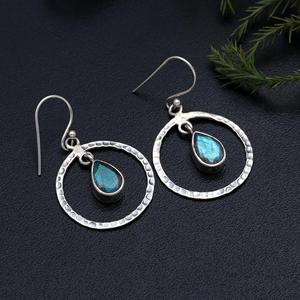 Pendientes de Labradorita Hechos a Mano, Diseño de Plata de Ley 925, Piedra con Corte de Pera, Plata Maciza, Pendientes Modernos para Aniversario o Boda - Product Image 2