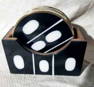 ที่รองแก้วไม้คลาสสิกที่มีคุณภาพชั้นนำเป็นมิตรกับสิ่งแวดล้อมออกแบบมาเป็นพิเศษสำหรับการตกแต่งโต๊ะในงานแต่งงานบาร์ร้านอาหาร - Product Image 4