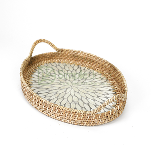 Plateau ovale en rotin laqué du Vietnam-Plateau de service artisanal avec incrustation de nacre, idéal pour les cadeaux ou la décoration intérieure - Product Image 5