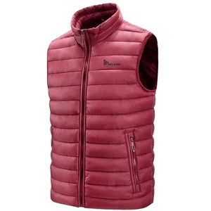 เสื้อแจ็คเก็ตพัฟเฟอร์แบบไม่มีแขนสั่งทำพิเศษสำหรับทุกเพศ น้ำหนักเบา บุผ้านวม อุ่นสบาย เหมาะสำหรับฤดูหนาว สวมใส่ลำลองกลางแจ้ง สั่งซื้อจำนวนมาก - Product Image 1