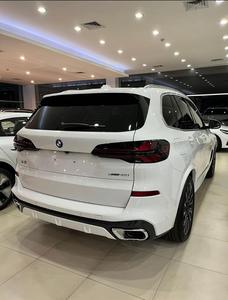 BMW X5 M-Sport 2024, Caja de Cambios Automática, Interior Oscuro, Asientos de Cuero, Volante a la Izquierda/Derecha, Auto Usado, Gasolina - Product Image 3