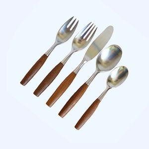 Ensemble de salle à manger 4 pièces avec poignées en cristal Couverts en acier inoxydable de style américain durable en argent - Product Image 5