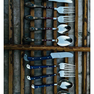 Juego de Cubiertos de Acero Inoxidable Hechos a Mano de Alta Calidad, Ecológicos y Sostenibles, Estilo Industrial, Reutilizables, con Mango de Madera para el Hogar - Product Image 1