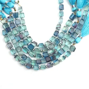 蓝色萤石立方体钻孔宝石光滑珠子5英寸支架尺寸5-6毫米中心钻手工批发珠子
