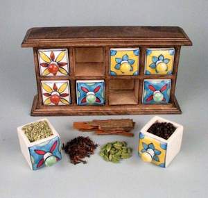 Coffre en bois rustique avec tiroirs décoratifs en céramique |   Fait à la main |   Direct d'usine - Product Image 2