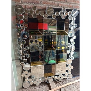 กระจกสี่เหลี่ยมตกแต่งขนาด122x90ซม. ทำในอินโดนีเซียไม่เหมือนใคร - Product Image 1