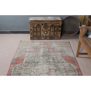 Turkish Area Rug, 4.1x8 ft Vintage Rug, <b>Red</b> Floral <b>Wool</b> Rug - Product Image 4